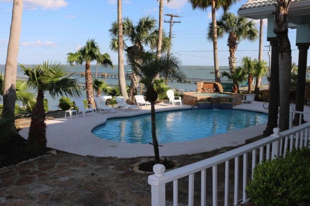 D&R Pelican Bay Resort Рокпорт Екстериор снимка
