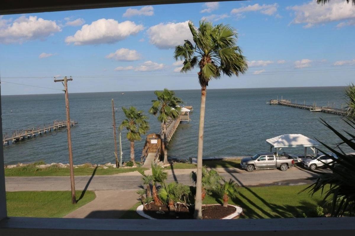 D&R Pelican Bay Resort Рокпорт Екстериор снимка
